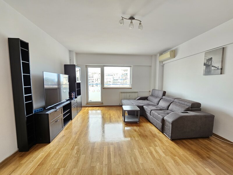 Unirii, apartament 3 camere 83 mp central, Institutul Bancar