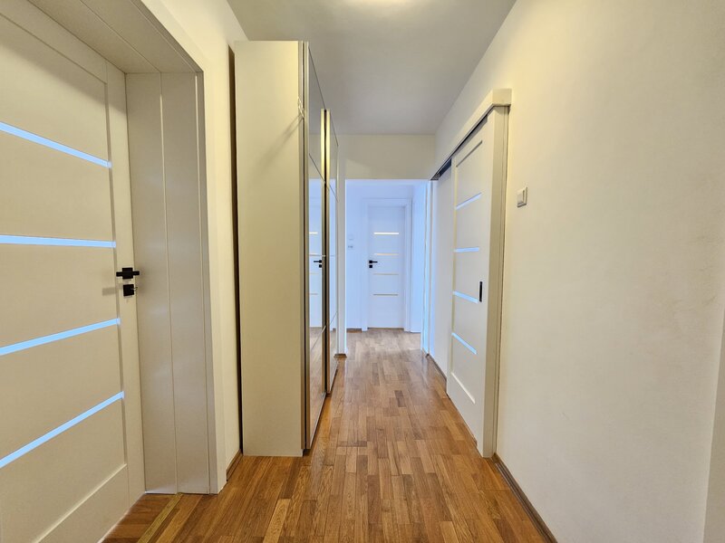 Unirii, apartament 3 camere 83 mp central, Institutul Bancar