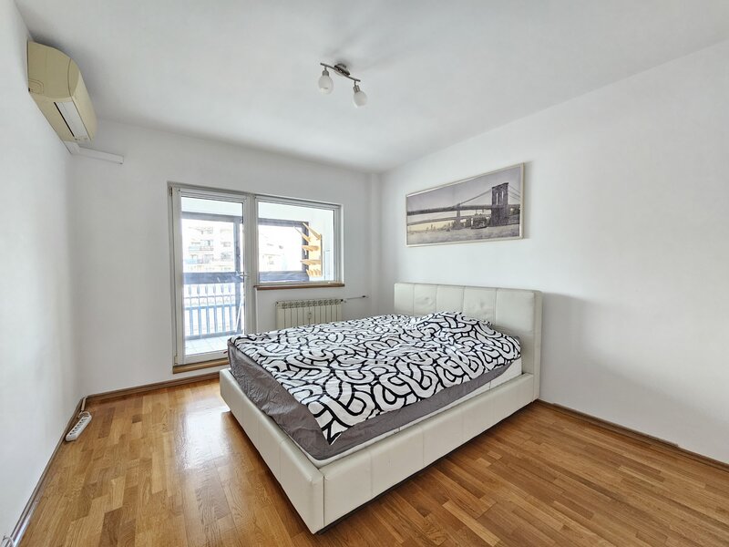 Unirii, apartament 3 camere 83 mp central, Institutul Bancar